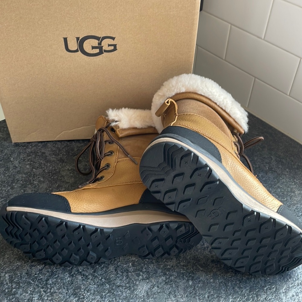 UGG Adirondack Boots III